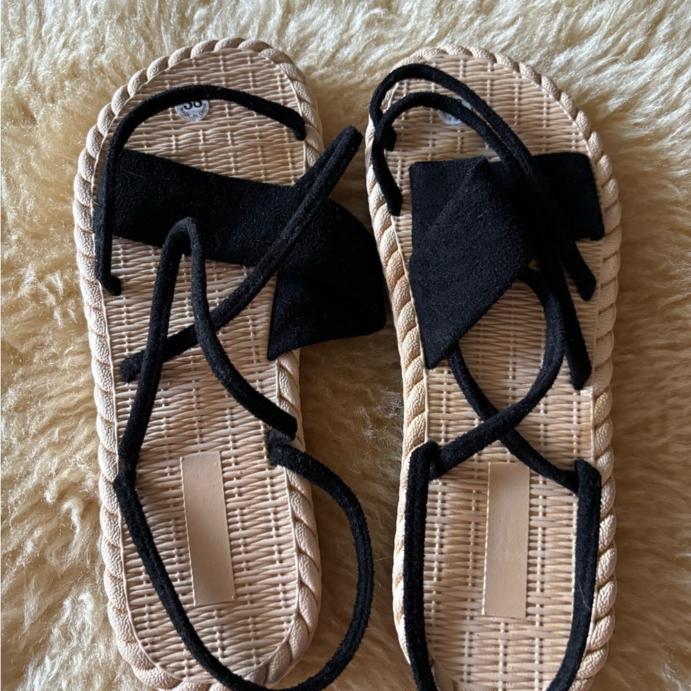 Black Strap Women’s Sandals with Woven Beige Footbed